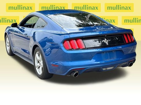Used 2017 Ford Mustang Coupe RWD image 8