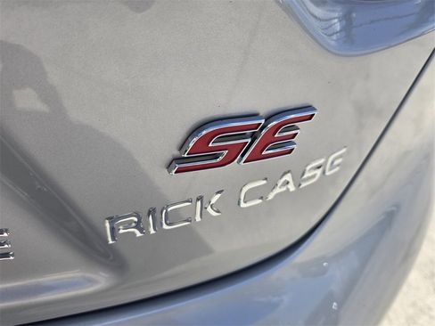 Used 2025 Toyota Corolla SE image 15