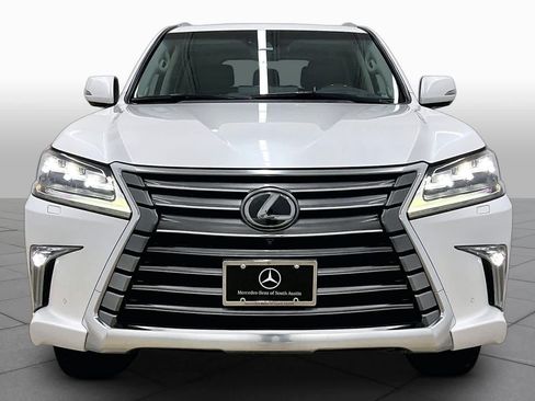 Used 2020 Lexus LX 570 4WD w/ Luxury Package image 4
