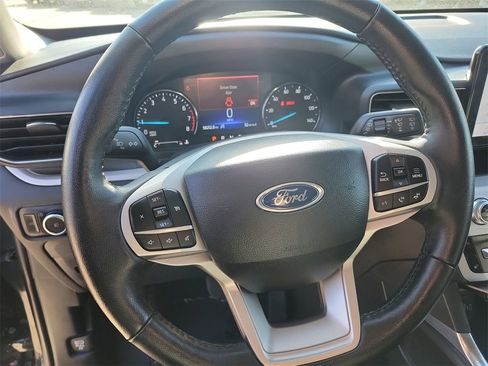 Used 2023 Ford Explorer XLT w/ Equipment Group 202A image 14