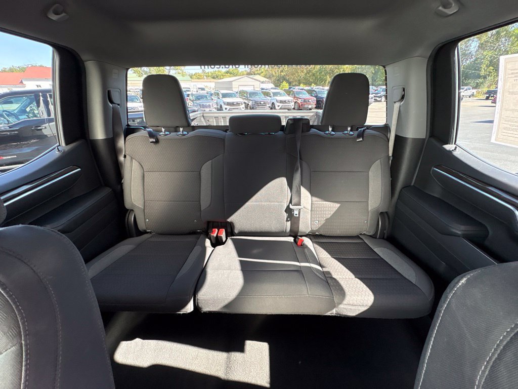 Used 2025 Chevrolet Silverado 1500 LT AWD/4WD image 25