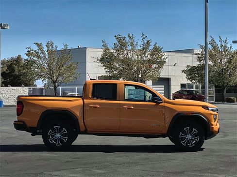 New 2025 GMC Canyon AT4 w/ AT4 Premium Package image 4