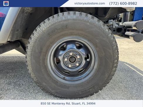 Used 2005 Jeep Wrangler X AWD/4WD image 13