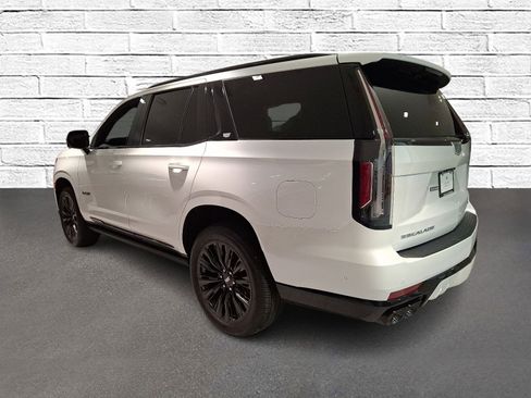 Certified 2024 Cadillac Escalade V w/ LPO, ONYX Package image 4