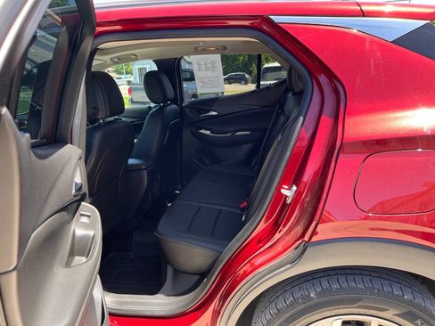 Used 2023 Buick Encore GX Essence w/ Experience Buick Package AWD/4WD image 10