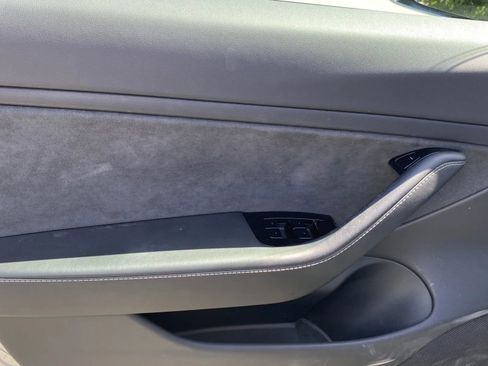 Used 2017 Tesla Model 3 Long Range RWD image 11