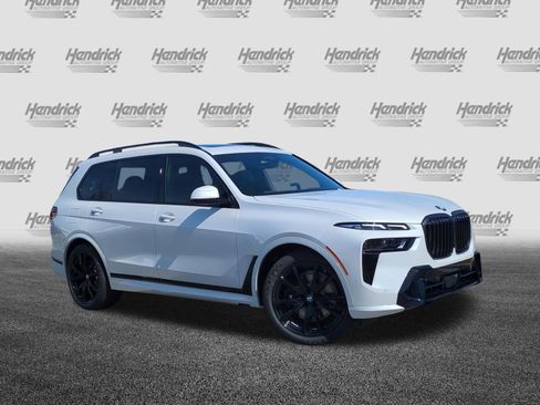 New 2026 BMW X7 xDrive40i w/ M Sport Package image 2