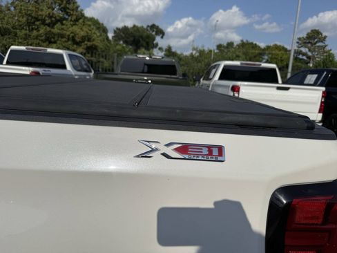 Used 2020 GMC Sierra 1500 SLT AWD/4WD image 38