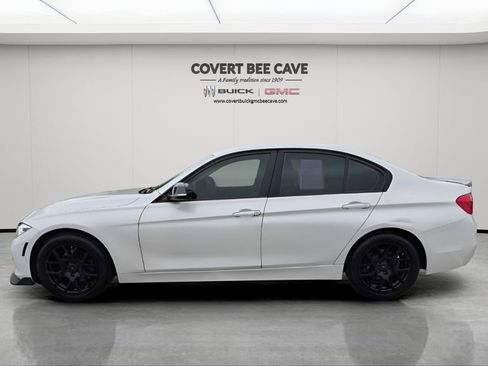 Used 2017 BMW 320i Sedan image 5