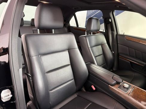 Used 2011 Mercedes-Benz E 350 4MATIC Sedan image 25