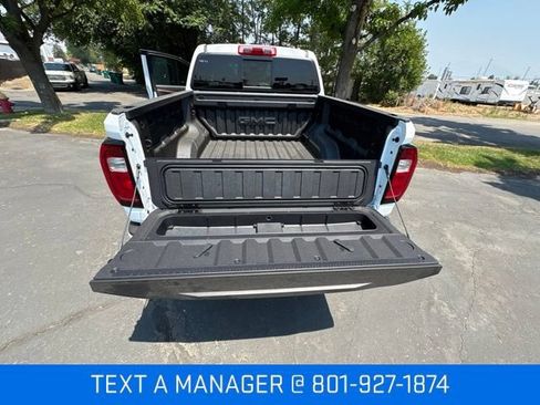 New 2026 GMC Canyon Denali AWD/4WD image 9