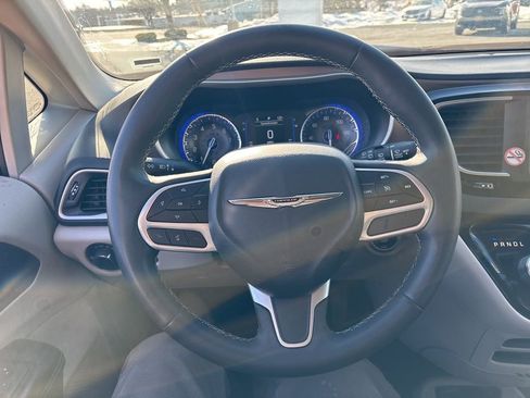 Used 2023 Chrysler Voyager LX image 20