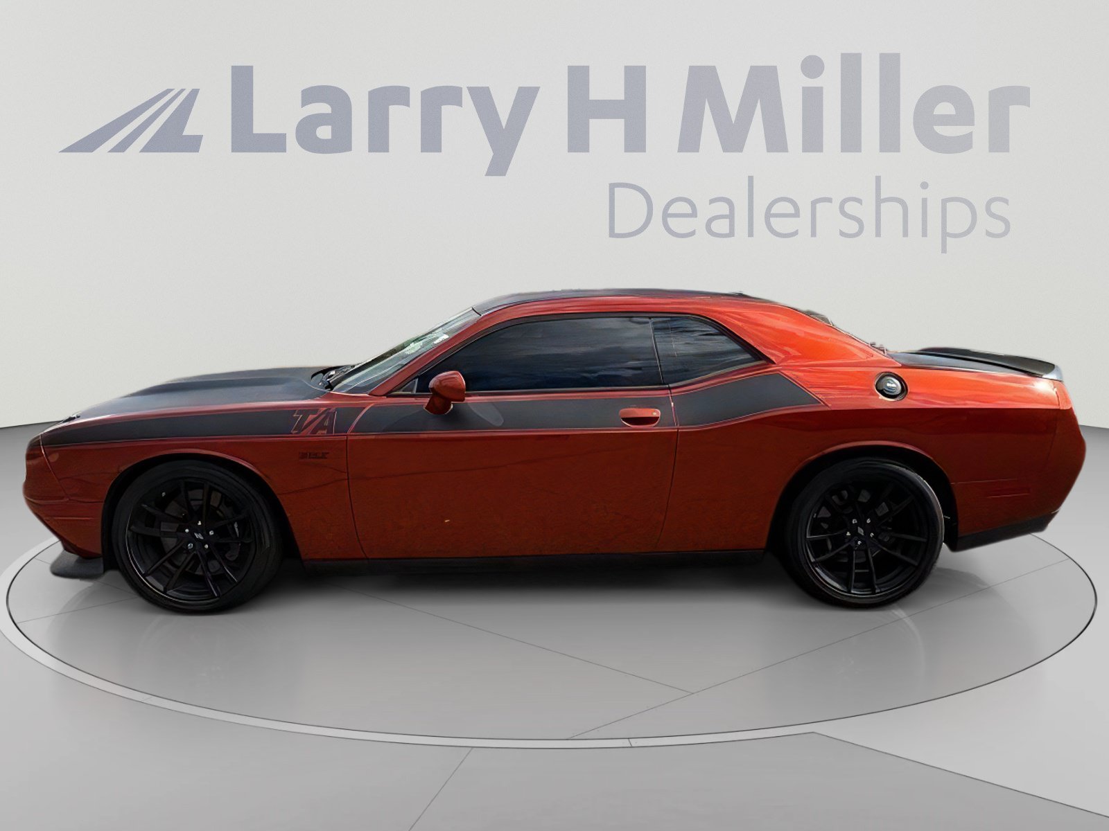 Used 2021 Dodge Challenger R/T Scat Pack w/ T/A Package RWD image 2