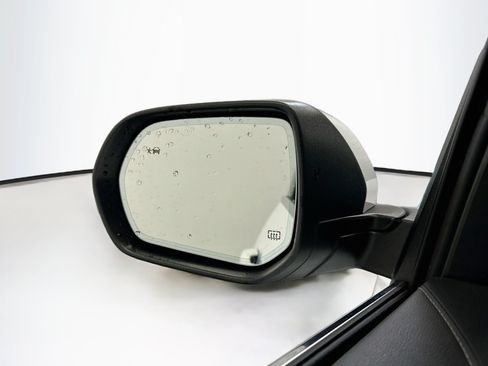 Used 2025 Buick Enclave Preferred AWD/4WD image 16