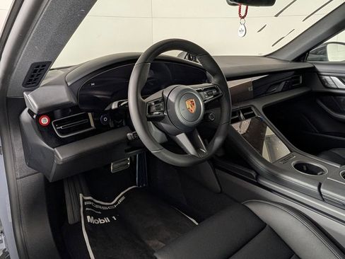 New 2026 Porsche Taycan image 4