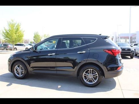 Used 2017 Hyundai Santa Fe Sport AWD/4WD image 4