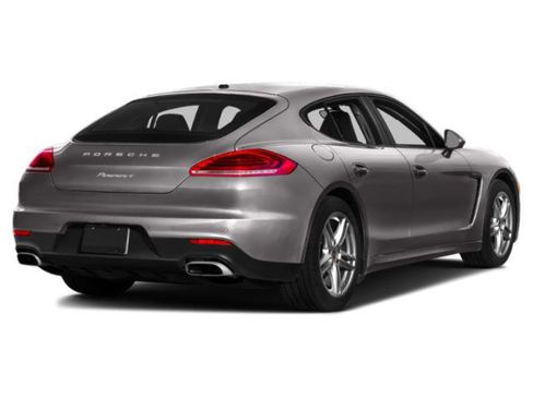Used 2015 Porsche Panamera 4 w/ Premium Package image 2