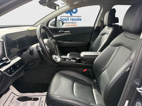 Used 2023 Kia Sportage EX AWD/4WD image 8