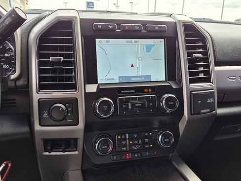 Used 2021 Ford F250 Lariat image 16