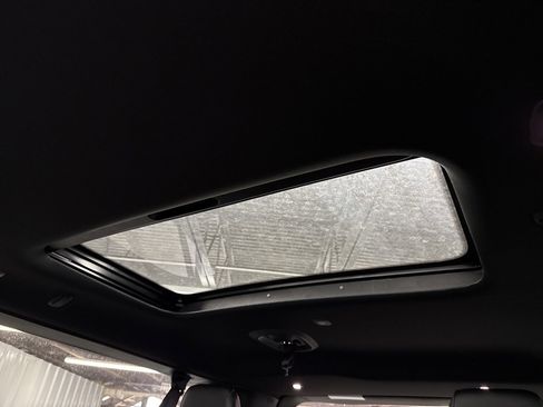 New 2025 Jeep Wagoneer L Series II w/ Convenience Group I image 14