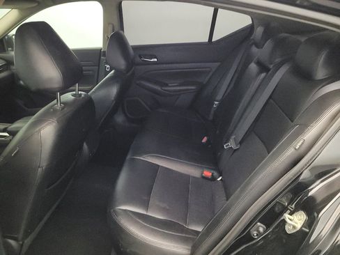 Used 2019 Nissan Altima 2.5 SR FWD image 18