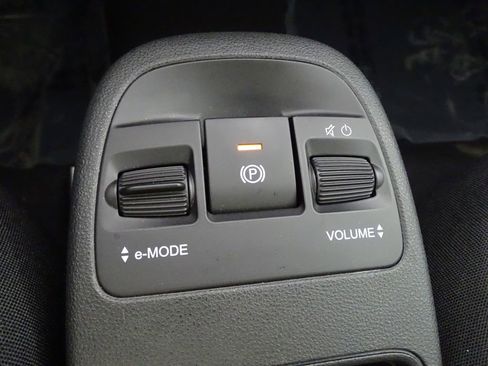 Used 2024 FIAT 500 e (RED) image 36