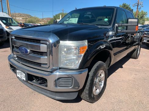 Used 2016 Ford F250 XLT w/ XLT Interior Package AWD/4WD image 3