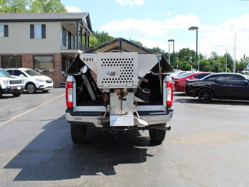 Used 2018 Ford F350 XL AWD/4WD image 6