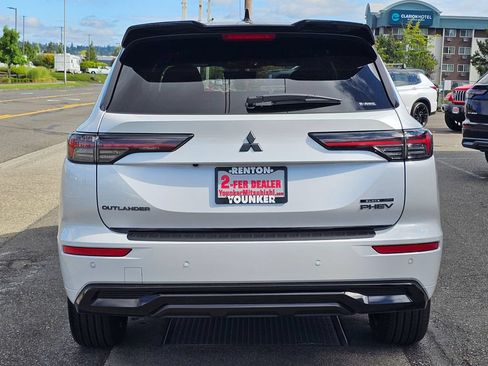 New 2026 Mitsubishi Outlander 4WD Plug-In Hybrid image 6