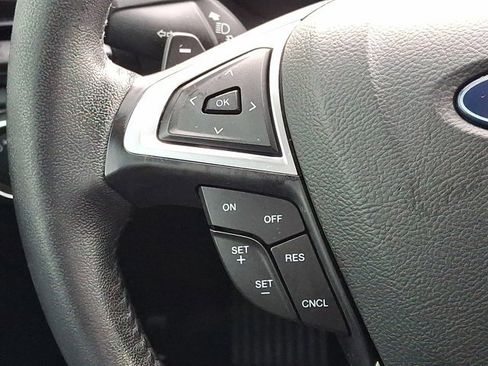 Used 2018 Ford Fusion Titanium image 25