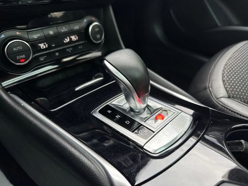 Used 2019 INFINITI QX30 Premium w/ Navigation Package image 22