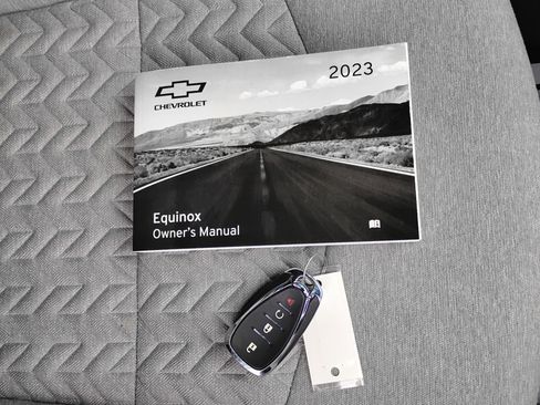 Used 2023 Chevrolet Equinox LS w/ LS Convenience Package image 38