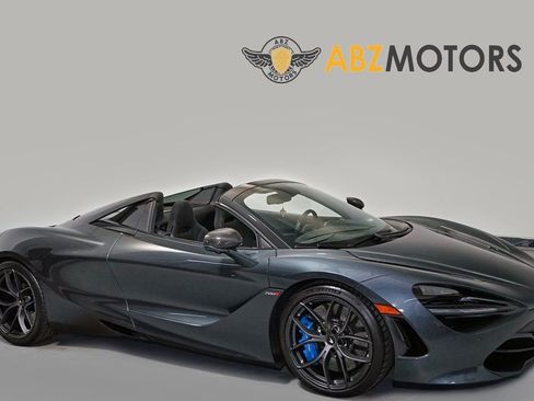 Used 2020 McLaren 720S Spider image 1
