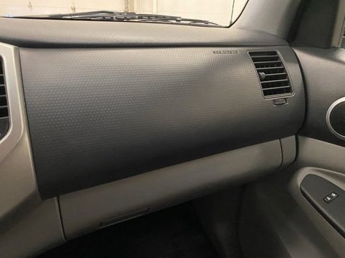 Used 2012 Toyota Tacoma 4x4 Double Cab w/ SR5 Pkg image 16