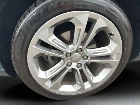 Used 2017 Audi Q3 2.0T Prestige w/ Prestige Package image 10