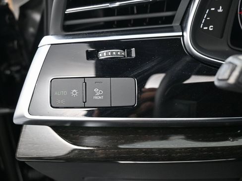 Used 2025 Audi Q7 2.0T Premium Plus w/ Premium Plus Package image 29