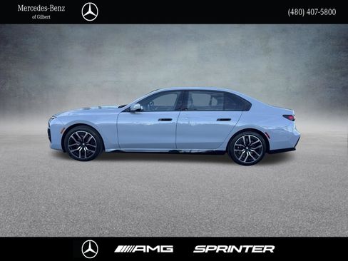 Used 2024 BMW 740i xDrive AWD/4WD image 3