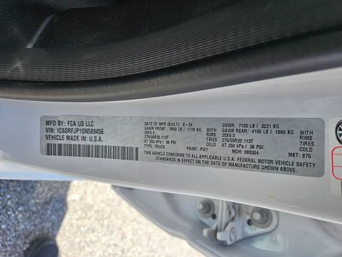 Used 2025 RAM 1500 Laramie AWD/4WD image 30