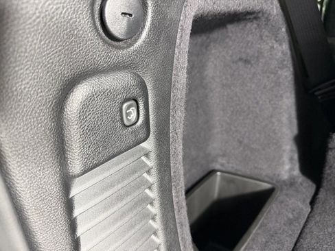 Certified 2025 Dodge Durango GT image 29