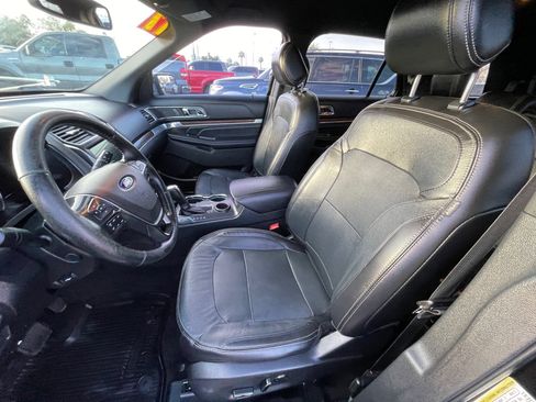 Used 2017 Ford Explorer Limited w/ Class II Trailer Tow Package image 15