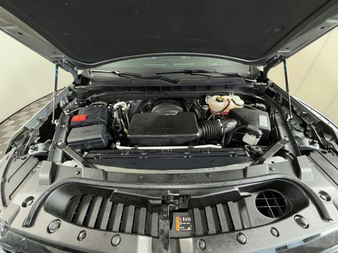 Used 2021 Chevrolet Suburban RST w/ Luxury Package image 29