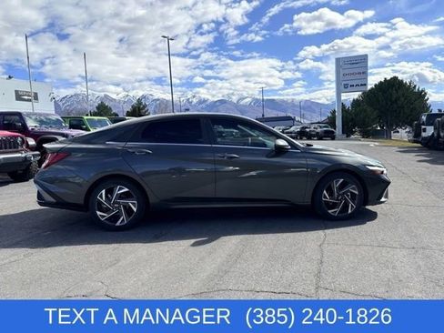 Used 2024 Hyundai Elantra SEL w/ Convenience Package image 1