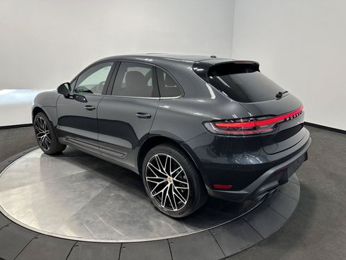 Certified 2026 Porsche Macan AWD/4WD image 3