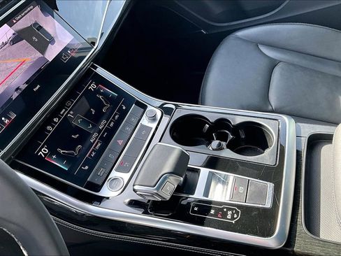 Used 2025 Audi Q7 3.0T Premium Plus image 18