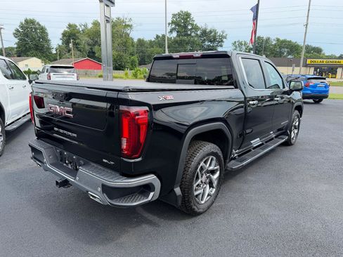 Used 2022 GMC Sierra 1500 SLT w/ SLT Premium Plus Package AWD/4WD image 4