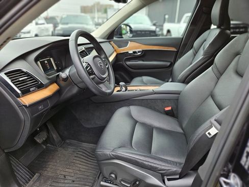 Used 2023 Volvo XC90 B6 Plus w/ Protection Package Premier image 19