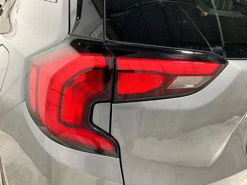 Used 2018 GMC Terrain SLE w/ Driver Convenience Package AWD/4WD image 27