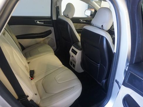 Used 2018 Ford Edge Titanium w/ Equipment Group 301A FWD image 26