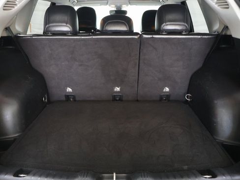 Used 2018 Jeep Compass Latitude w/ Popular Equipment Group image 14