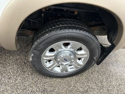 Used 2014 Ford F250 Lariat w/ Lariat Ultimate Package image 13